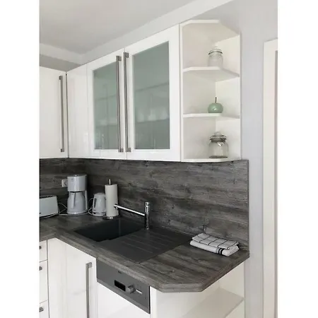 Romantic Near Seabeach Διαμέρισμα