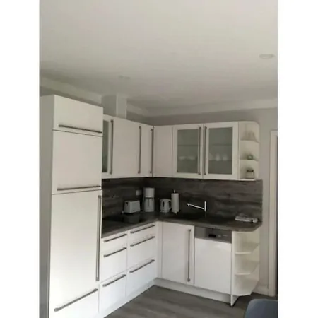 Apartment Romantic Near Seabeach *