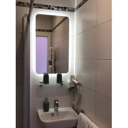 Romantic Near Seabeach *